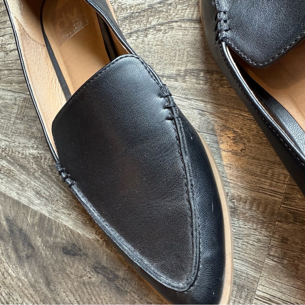 DV by Dolce Vita Black Pointed Toe Leather Flats - Picture 5 of 8